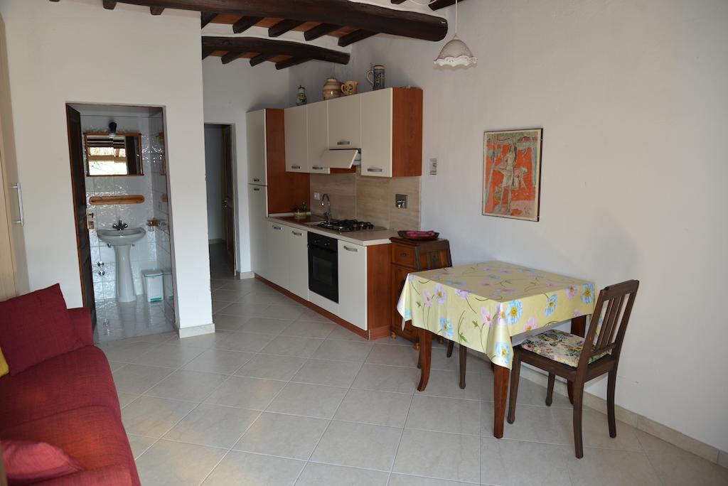 Poggio Ferrone Konuk evi Suvereto Oda fotoğraf